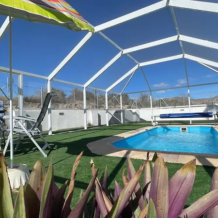 Casita Esta Aqui Urcal